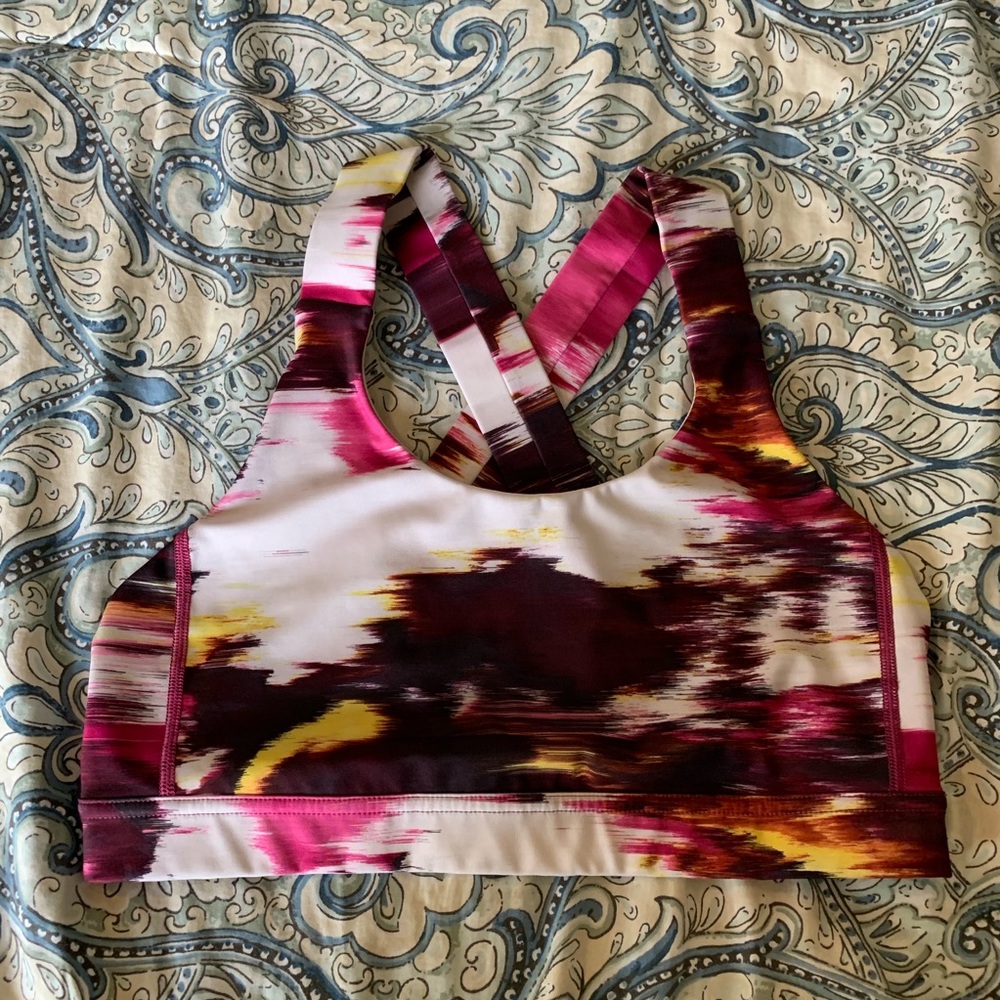 Lululemon medium support sport bra